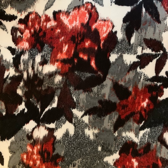 Floral Dress ( Black and Red) - Picture 4 of 4